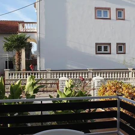 Apartments With A Parking Space Vodice - 5890 *