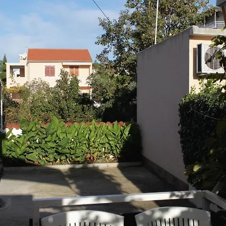 With A Parking Space - 5890 *