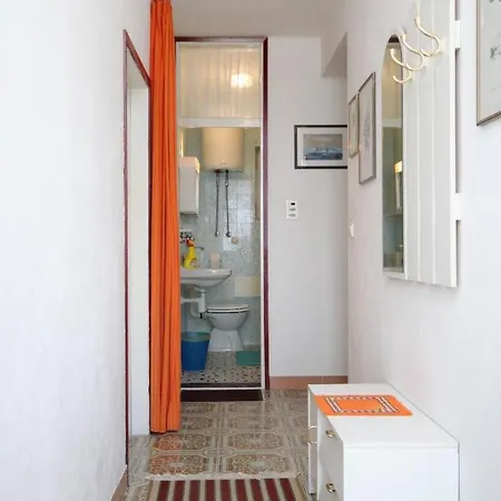 Apartments With A Parking Space Vodice - 5890 Apartment *