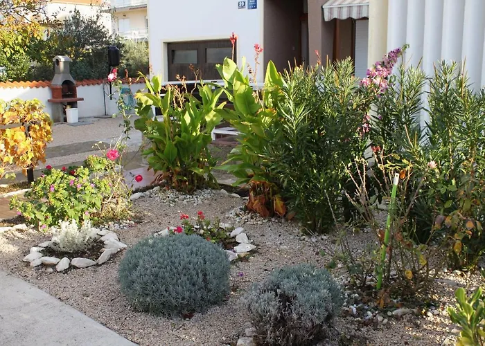 Apartment Apartments With A Parking Space Vodice - 5890 *