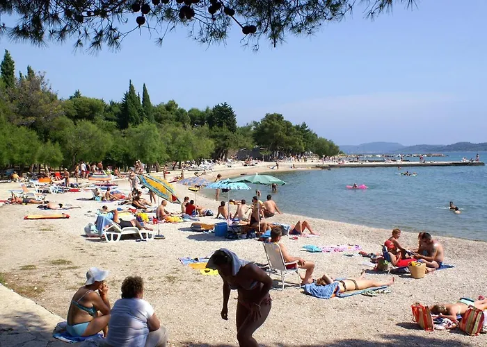 With A Parking Space - 5890