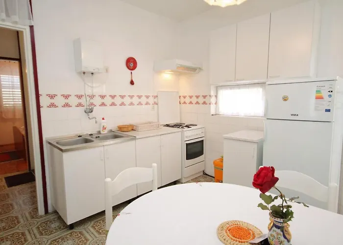 Apartman Apartments With A Parking Space Vodice - 5890 *