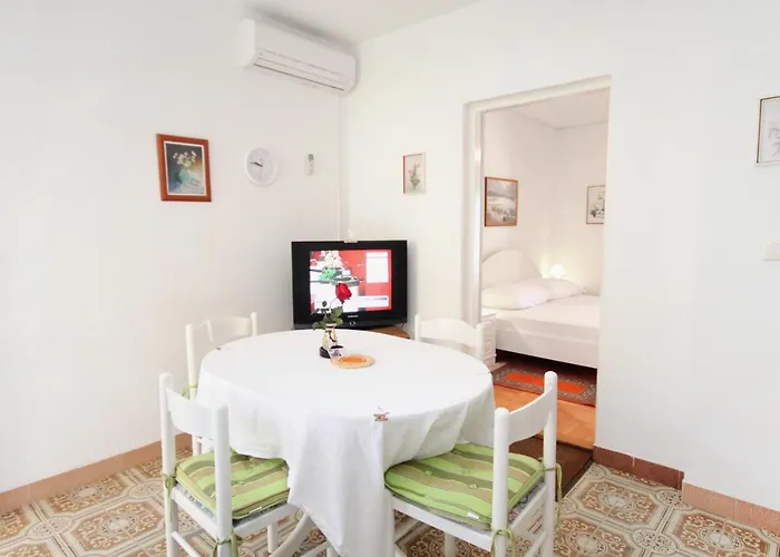 Apartments With A Parking Space Vodice - 5890